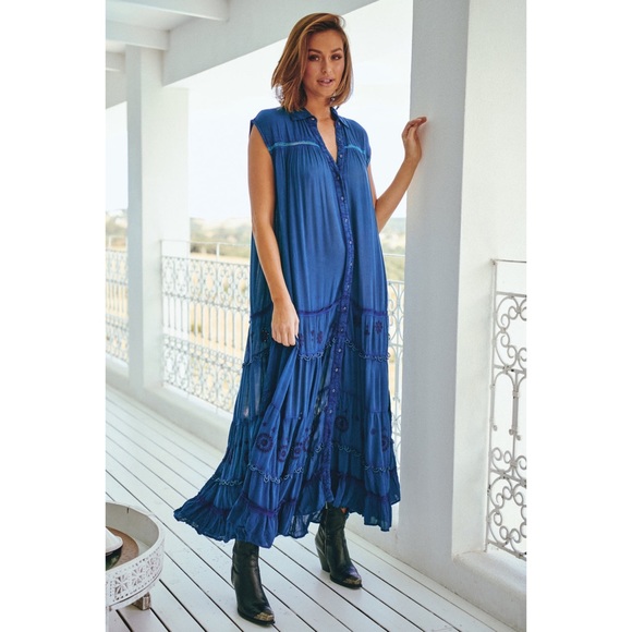 Free People Dresses & Skirts - Free People Pretty Cozy Maxi Dress